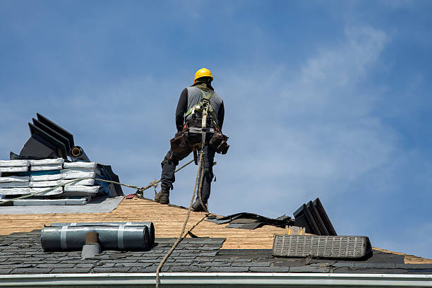 Professional Gutter Installation technician working in Vauxhall, NJ
